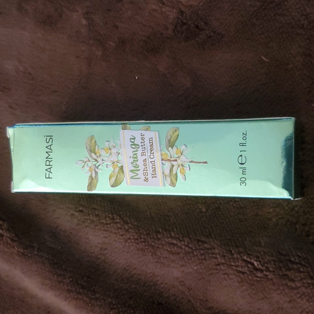Farmasi Moringa Shea butter hand cream